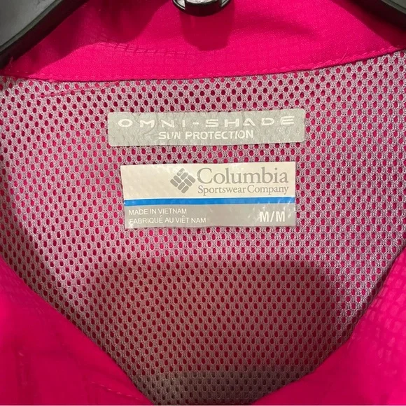 Columbia Omni-Shade Women's Fuchsia Short Sleeve Button Down Shirt Size Medium - Picture 2 of 11